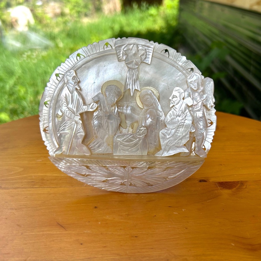 Vintage Mother of‎ Pearl Shell Nativity Scene Hand Carved Religious Plaque White